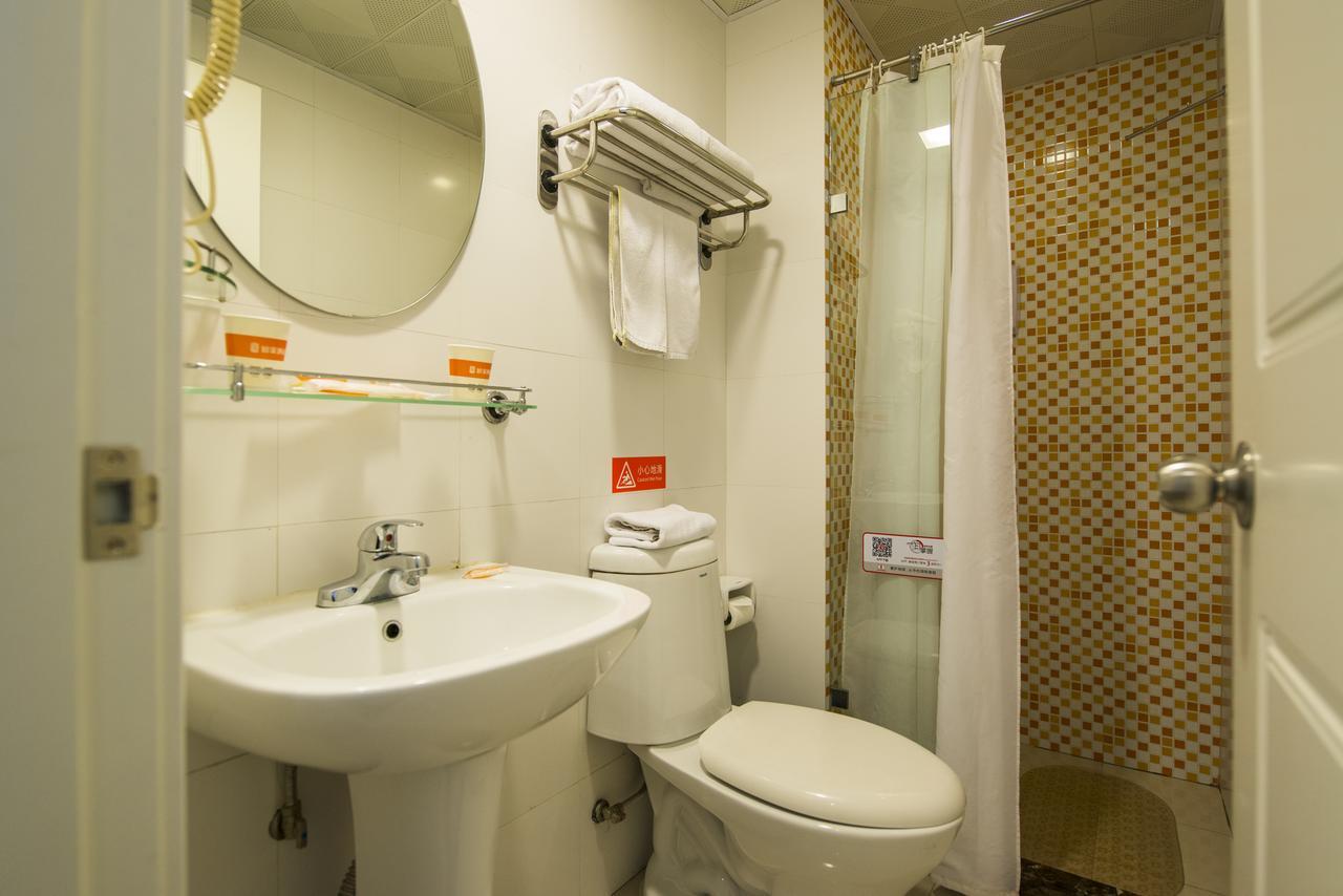 Home Inn Guangzhou Middle Jiefang Road Gongyuanqian Metro Station Bagian luar foto