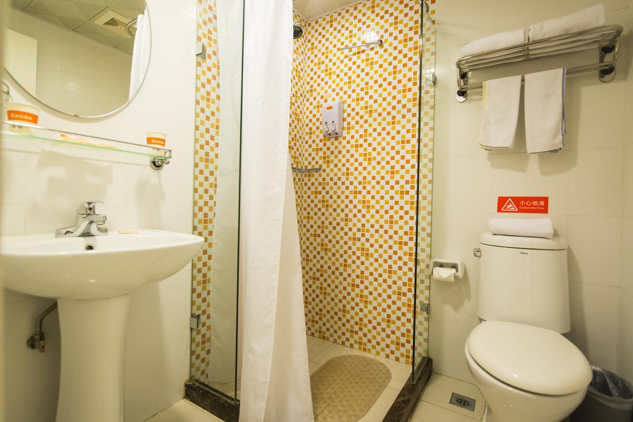 Home Inn Guangzhou Middle Jiefang Road Gongyuanqian Metro Station Bagian luar foto